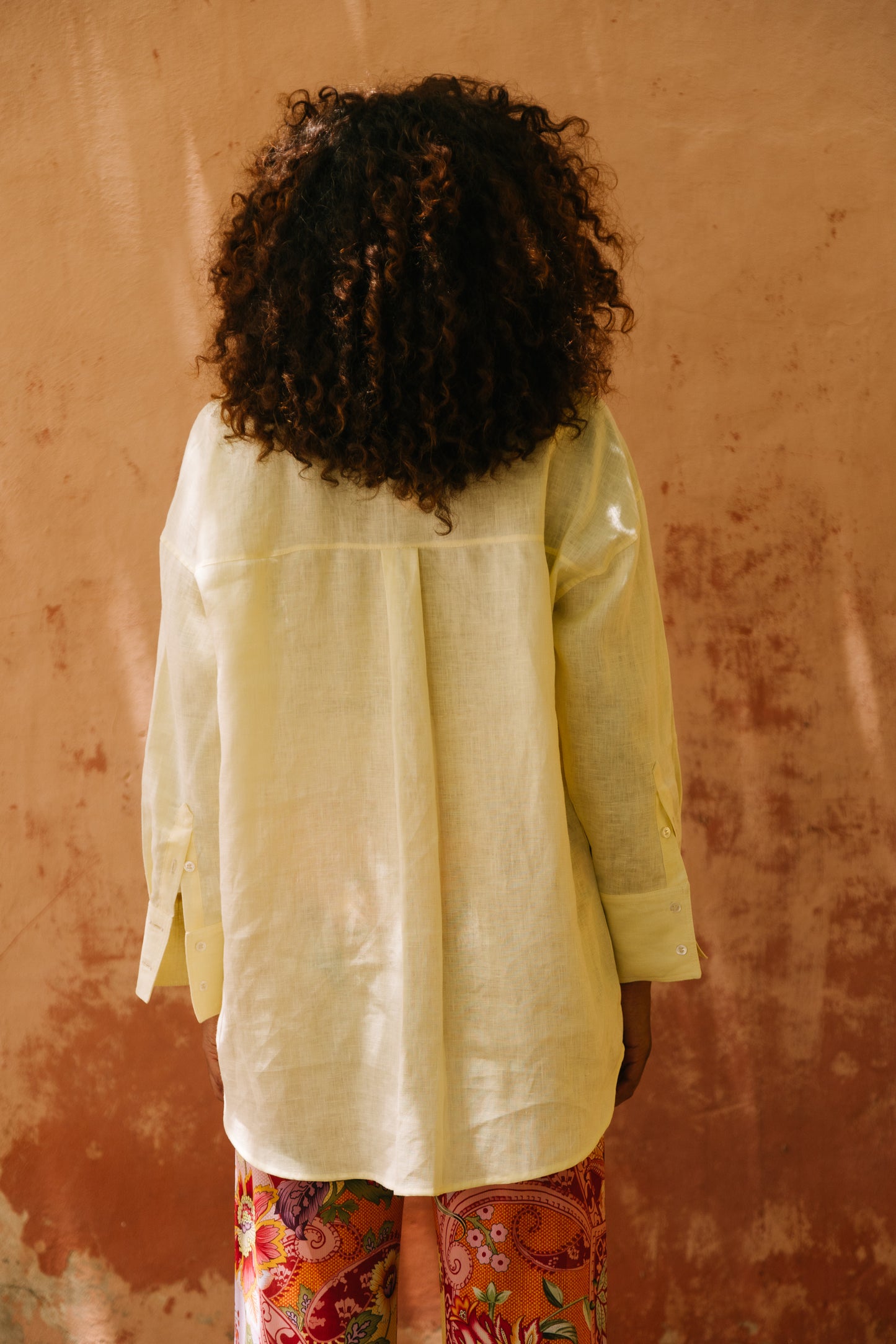 CAMISÓN LINO FIORA AMARILLO