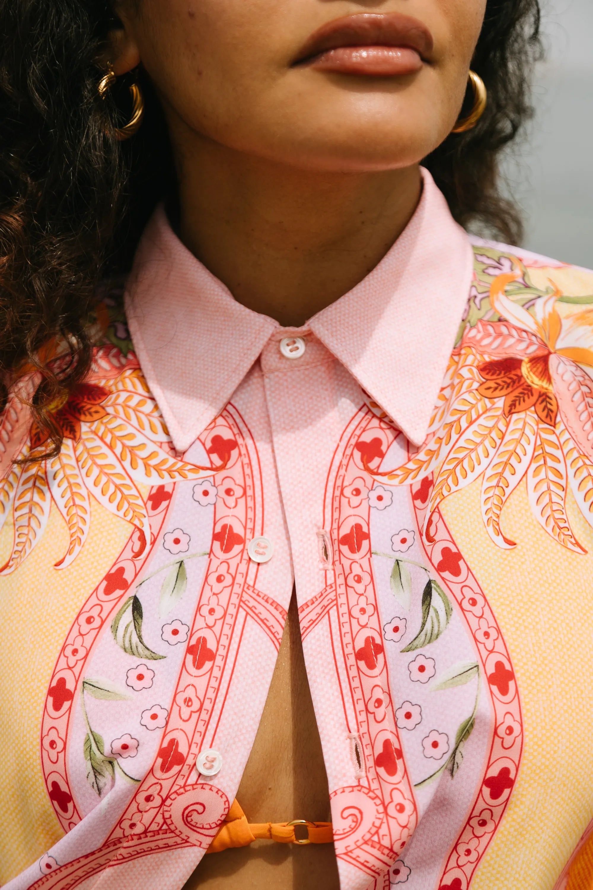 Camisa Fiora Paisley Resort