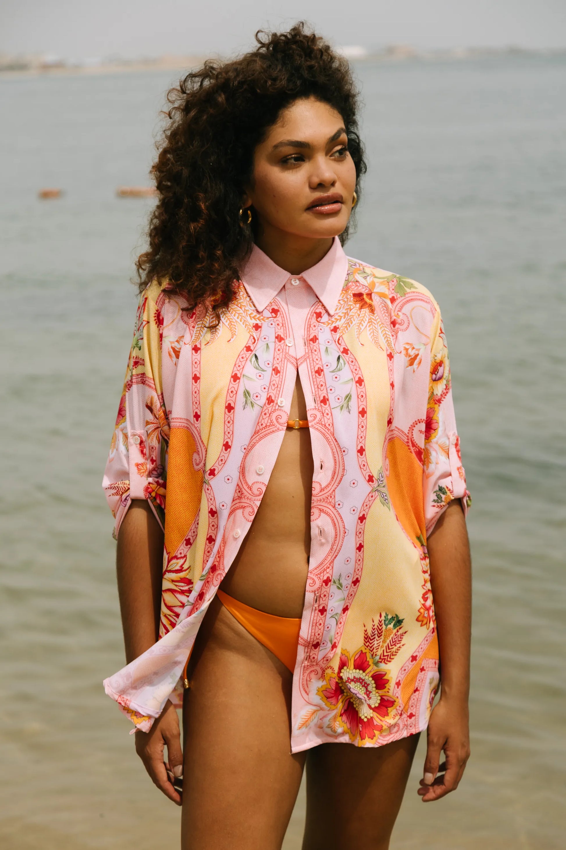 Camisa Fiora Paisley Resort